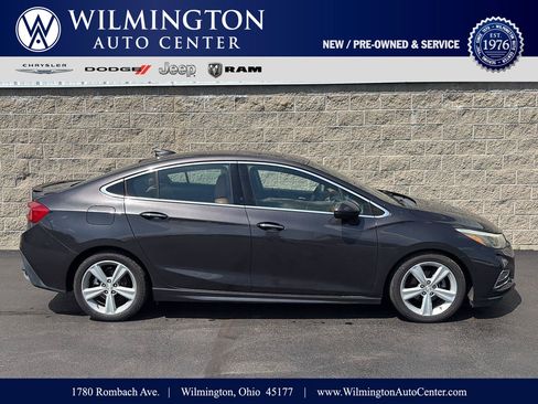 Used 2017 Chevrolet Cruze Premier FWD image 1