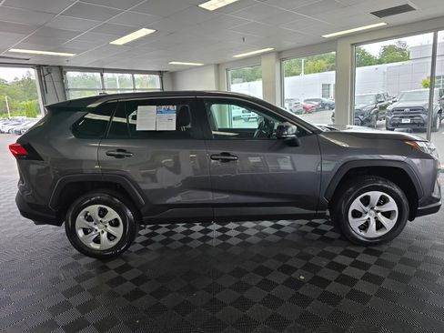 Used 2024 Toyota RAV4 LE AWD/4WD image 2