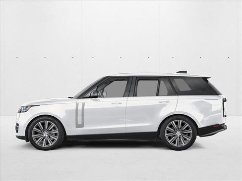 New 2025 Land Rover Range Rover SE image 3