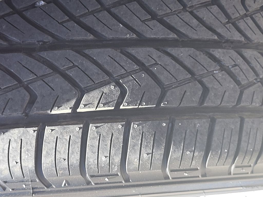 Used 2024 Ford Escape Active w/ Cold Weather Package FWD image 28