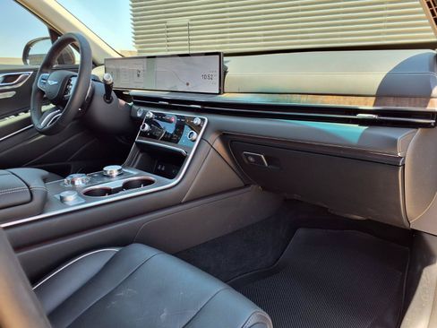 Certified 2026 Genesis GV80 2.5T Advanced AWD/4WD image 10