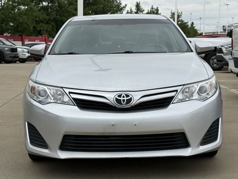 Used 2013 Toyota Camry LE FWD image 7