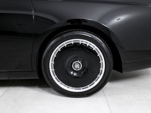 Certified 2025 Rolls-Royce Phantom Sedan image 42