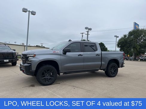 Used 2021 Chevrolet Silverado 1500 LT Trail Boss AWD/4WD image 4