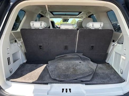Used 2021 Lincoln Navigator Black Label image 15
