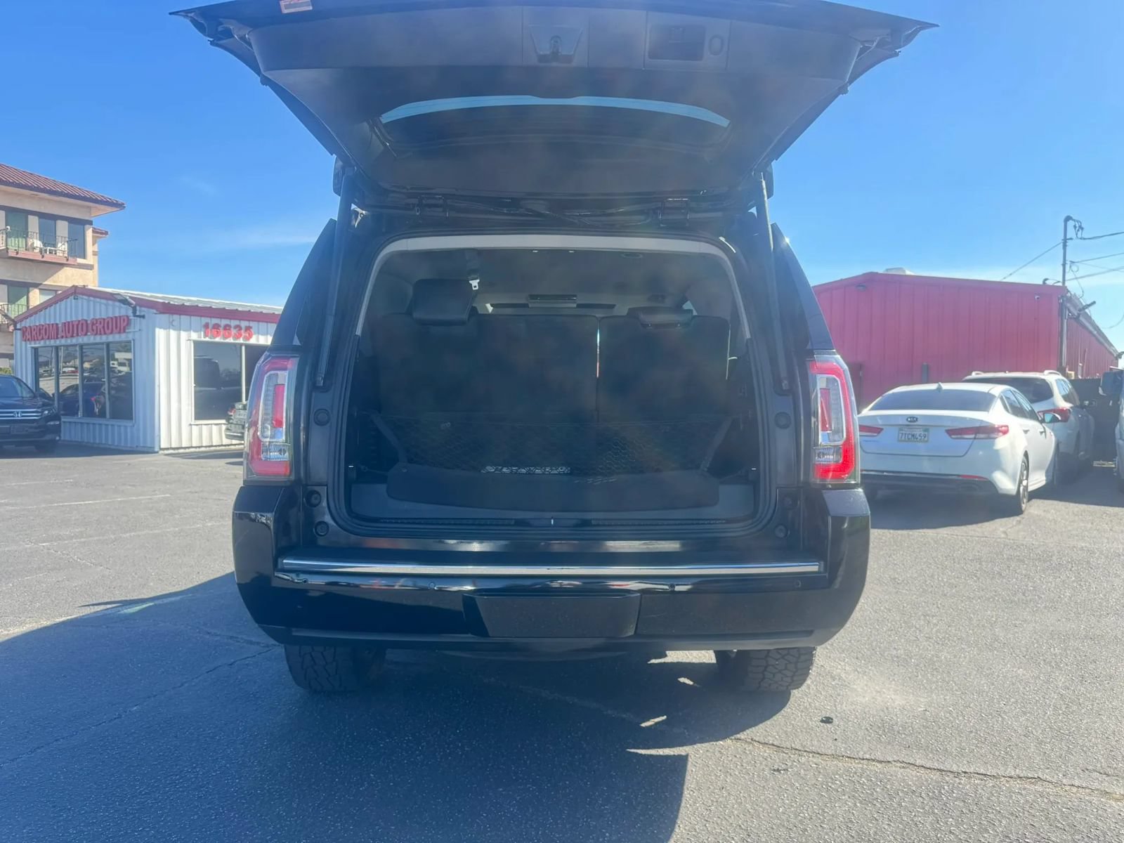 Used 2019 GMC Yukon Denali w/ Open Road Package AWD/4WD image 7