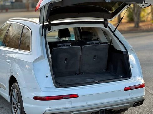 Used 2018 Audi Q7 3.0T Prestige w/ Prestige Package image 47