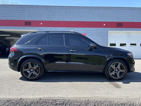 Used 2025 Mercedes-Benz GLE 350 4MATIC image 2