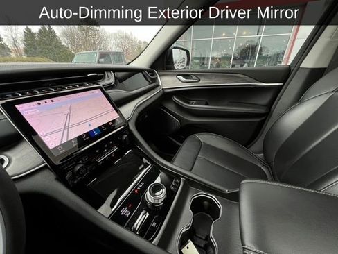 Used 2024 Jeep Grand Cherokee Limited 4xe w/ Luxury Tech Group II image 7