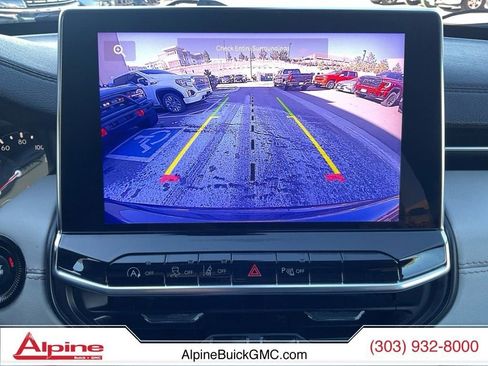 Used 2024 Jeep Compass Limited image 17