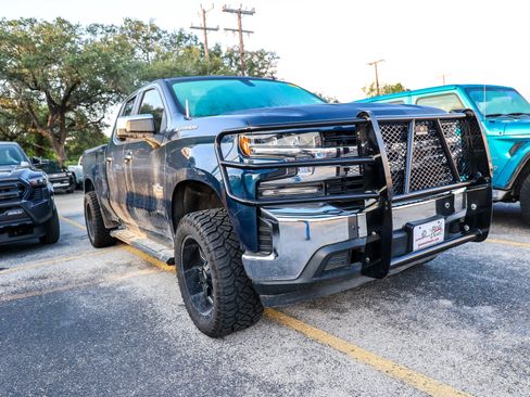 Used 2020 Chevrolet Silverado 1500 LT w/ Texas Edition RWD image 6