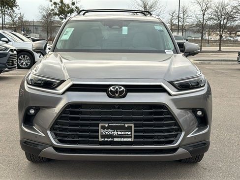 New 2026 Toyota Grand Highlander Limited image 2