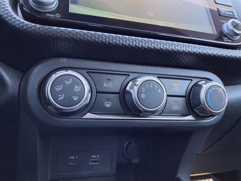 Used 2024 Nissan Kicks SV image 5