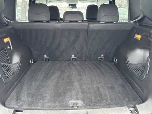 Used 2017 Jeep Renegade Latitude image 11