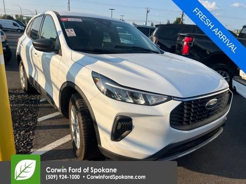 Used 2025 Ford Escape Active AWD/4WD image 1