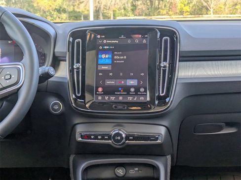 New 2026 Volvo XC40 B5 Ultra w/ Protection Package Premier image 21