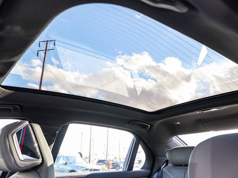 Used 2025 BMW i7 eDrive50 w/ M Sport Package image 24