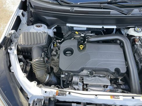 Used 2024 Chevrolet Equinox LT image 39