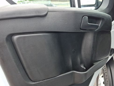 Used 2023 RAM ProMaster 2500 FWD image 13