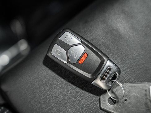 Used 2025 Audi Q5 2.0T Premium image 44