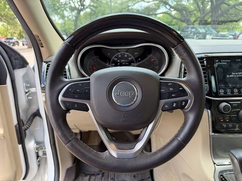 Used 2019 Jeep Grand Cherokee Overland RWD image 10