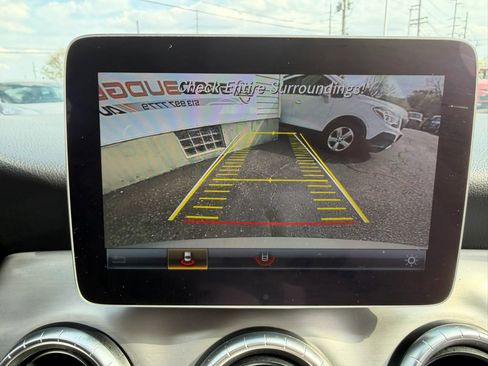 Used 2019 Mercedes-Benz CLA 250 4MATIC image 56