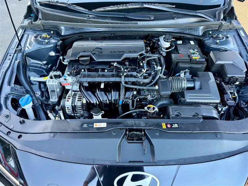 Used 2024 Hyundai Elantra Limited FWD image 8
