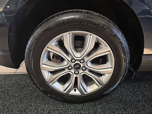 Used 2023 Ford Edge Titanium AWD/4WD image 41