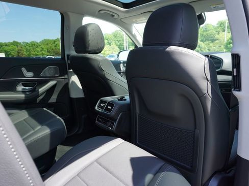 New 2026 Mercedes-Benz GLS 450 4MATIC image 45