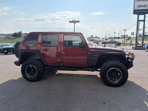 Used 2007 Jeep Wrangler Unlimited Sahara w/ Trailer Tow Group AWD/4WD image 12