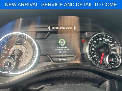 Used 2019 RAM 1500 Laramie AWD/4WD image 11
