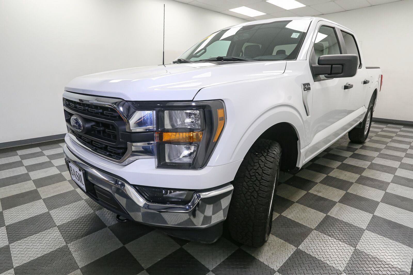 Used 2023 Ford F150 XLT w/ Trailer Tow Package AWD/4WD image 4