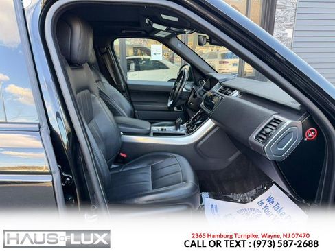 Used 2018 Land Rover Range Rover Sport HSE image 15