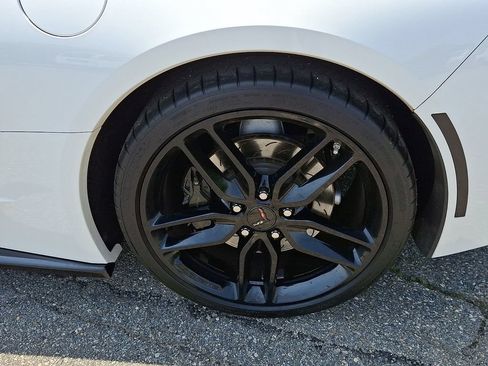 Used 2018 Chevrolet Corvette Stingray Coupe RWD image 12
