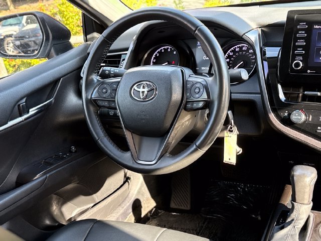 Used 2023 Toyota Camry SE FWD image 9