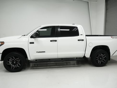 Used 2021 Toyota Tundra SR5 RWD image 6
