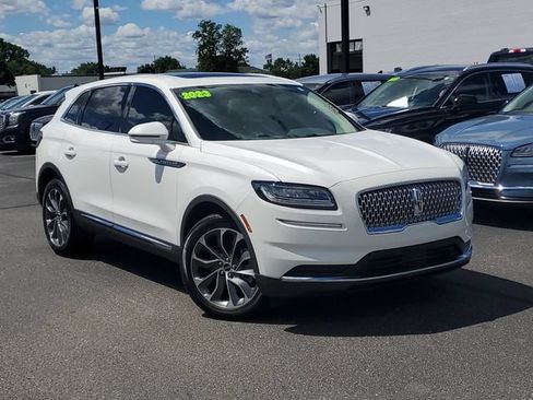 Used 2023 Lincoln Nautilus Reserve AWD/4WD image 28