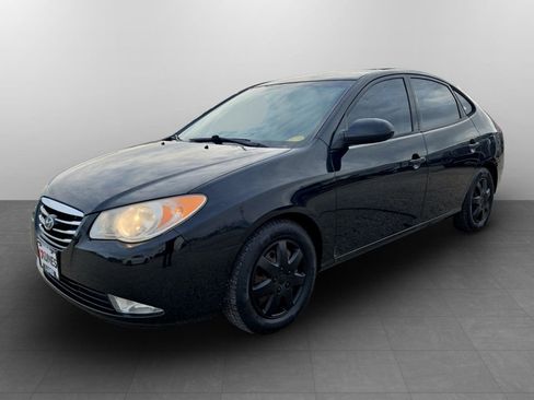 Used 2010 Hyundai Elantra GLS image 12