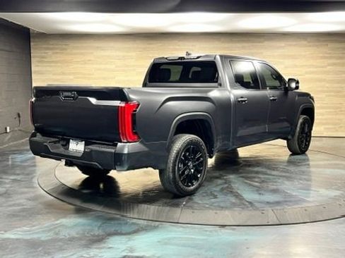 Used 2025 Toyota Tundra Limited AWD/4WD image 22