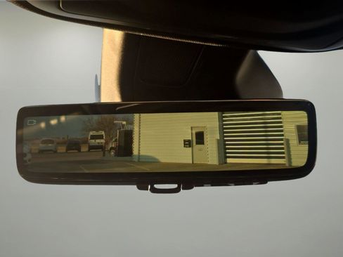 Used 2024 Jeep Grand Cherokee Limited w/ Luxury Tech Group II image 4