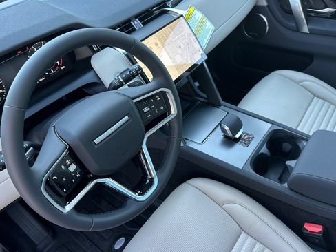 Used 2025 Land Rover Discovery Sport S AWD/4WD image 3