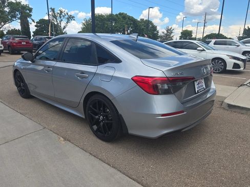 Used 2022 Honda Civic Sport image 7