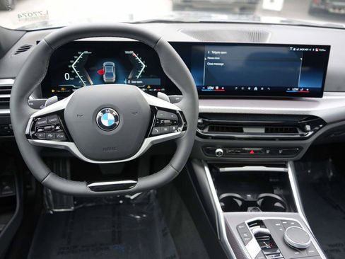 Used 2025 BMW 330i Sedan w/ M Sport Package RWD image 7