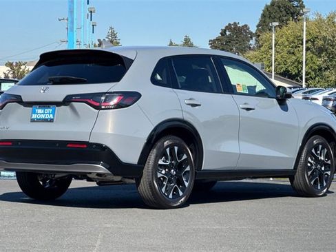 New 2026 Honda HR-V EX-L image 4