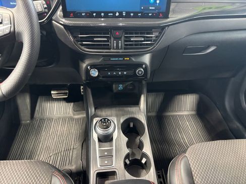Used 2023 Ford Escape ST-Line w/ Tech Pack #1 AWD/4WD image 11
