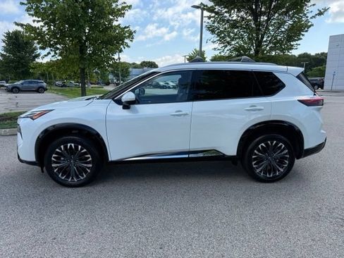 Certified 2026 Nissan Rogue Platinum AWD/4WD image 8