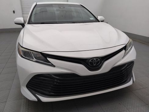Used 2019 Toyota Camry LE FWD image 14