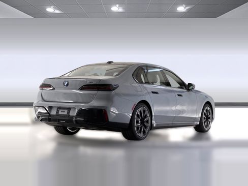 New 2026 BMW i7 eDrive50 w/ M Sport Package image 9