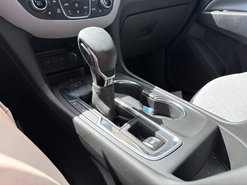 Used 2023 Chevrolet Equinox LT w/ Driver Convenience Package AWD/4WD image 37