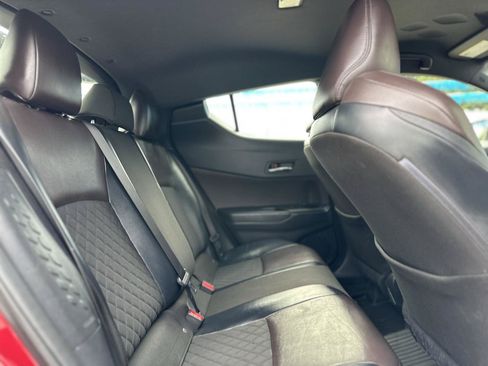 Used 2019 Toyota C-HR Limited FWD image 16